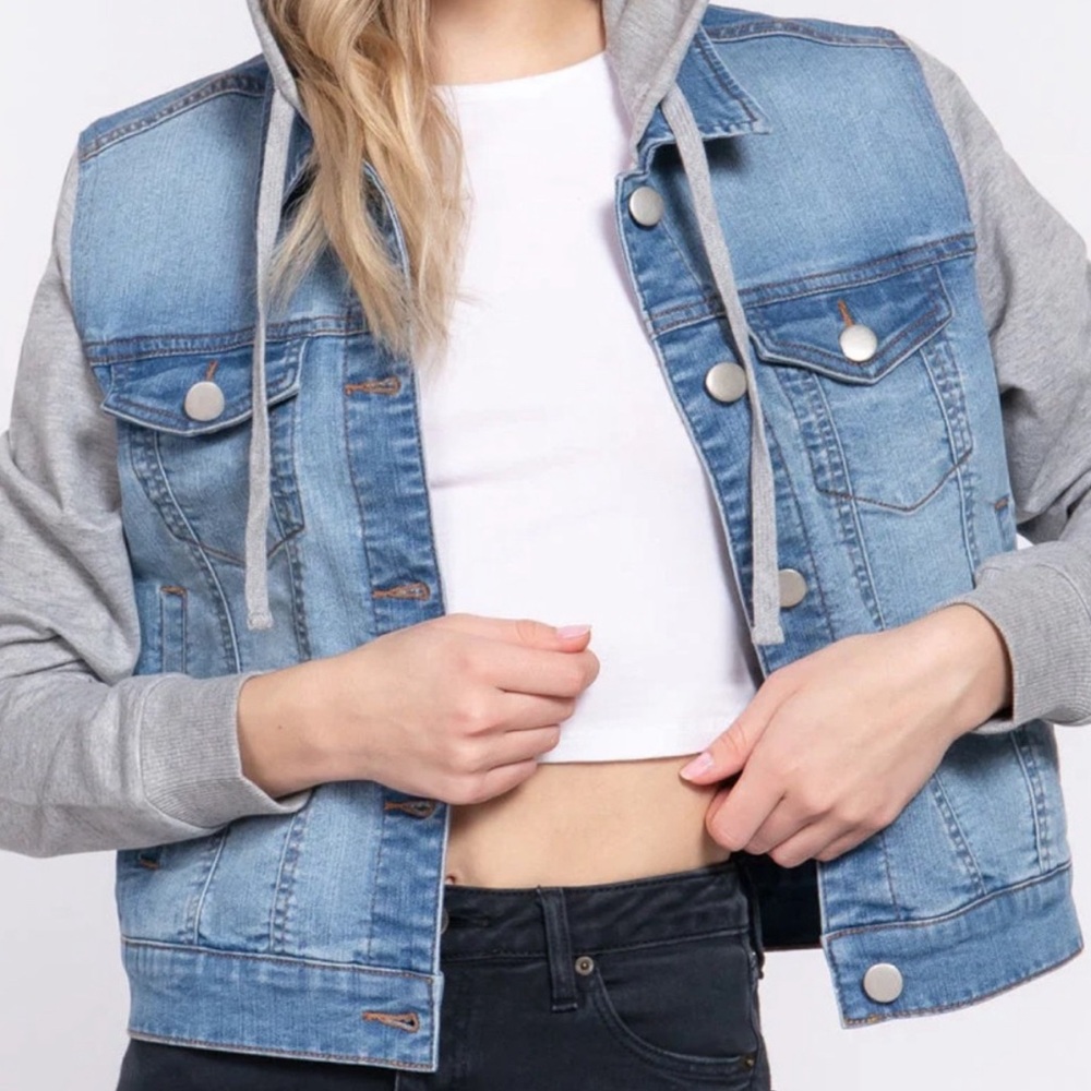 23 LONG SLV HOODIE STRETCH DENIM JACKET - runs smaller like medium. - Picture 4 of 6